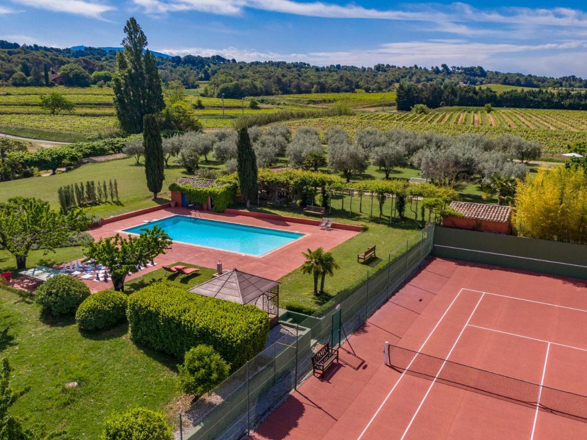 Les Piegonnaises - Deux Luxueuses Roulottes Et La En Drome Provencale Holiday home *
